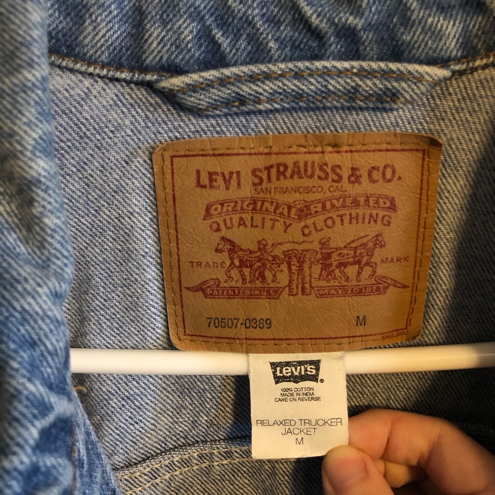 Vintage Levi’s Jean Jacket - Picture 6 of 7
